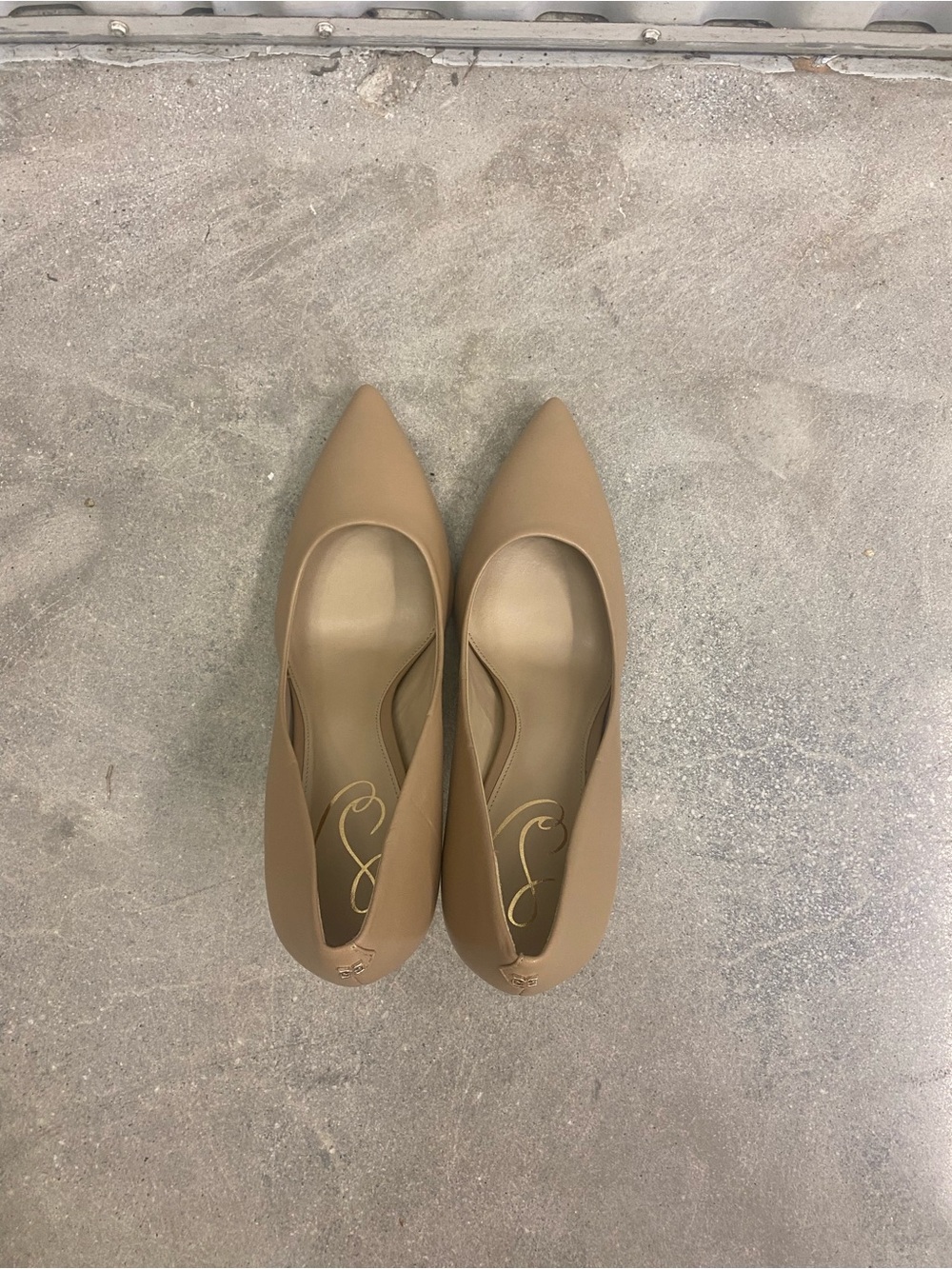 NEW Sam Edelman Classic Women's Pointed Toe High Heels in Nude, Size 9 - Picture 5 of 6